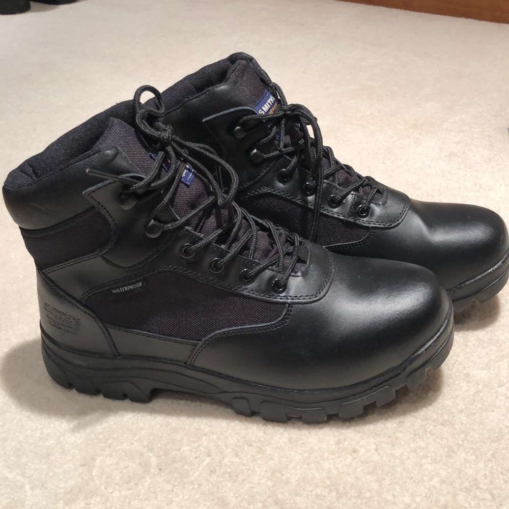 Smith’s Men’s Waterproof Boots